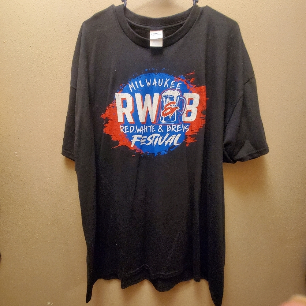 Mens size 2xl Music festival black short sleeve tshirt
